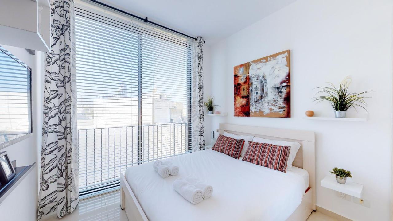 Stylish 1Br Flat For 4 Ppl In Allenby By Holyguest Tel Aviv Exterior photo