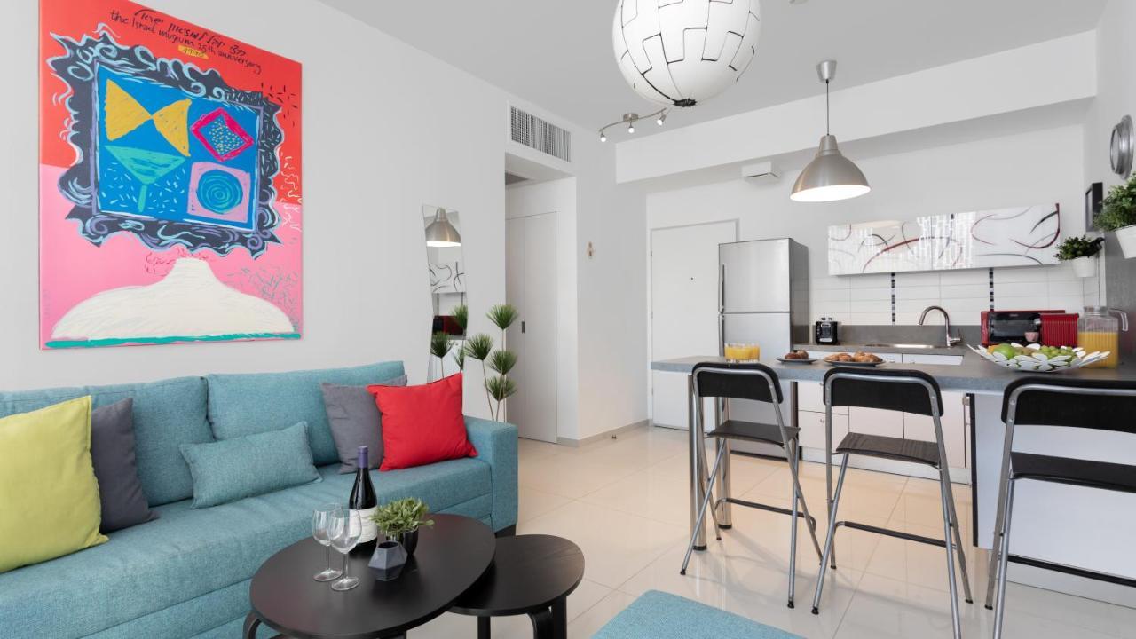 Stylish 1Br Flat For 4 Ppl In Allenby By Holyguest Tel Aviv Exterior photo